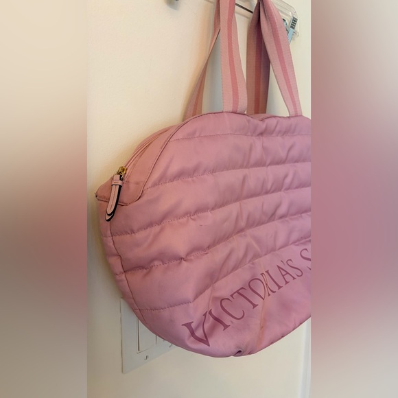 Victoria’s Secret Pink Quilted Tote Travel Weekender Gym Logo Duffel Bag - Picture 5 of 17